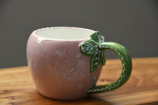 Strawberry Vine Mug | Lemon Cottage Collection